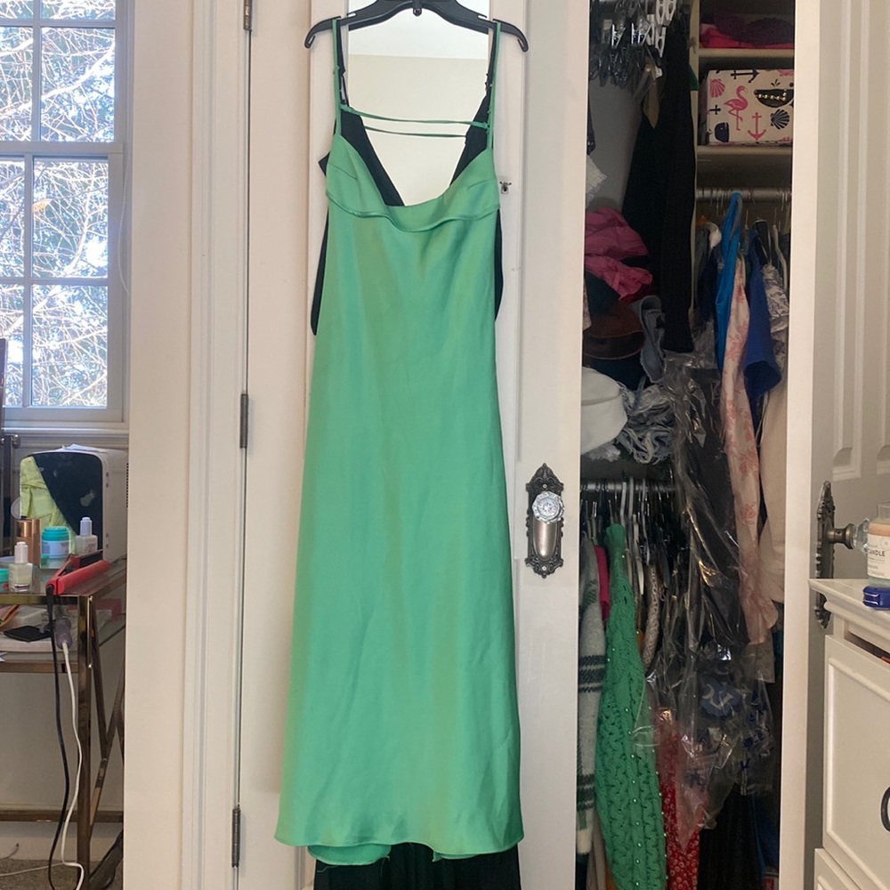 green zara dress